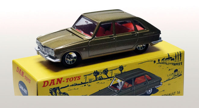 Renault 16 Or Métal, capot et hayon ouvrants, siège AR coulissant