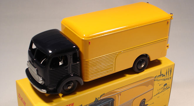 Simca Cargo Fourgon Bleu Marine / Orange