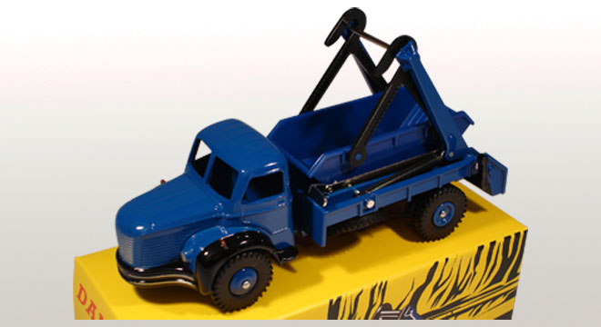 Berliet Multibenne Marrel Bleu