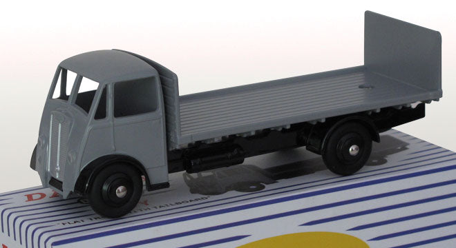 GUY “Flat Truck With Tailboard” Gris