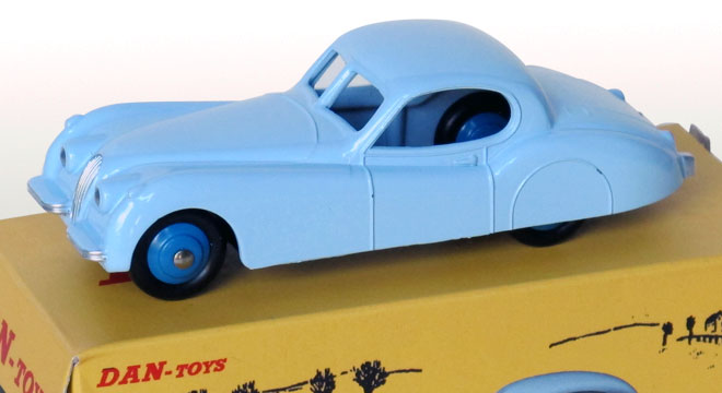 Jaguar XK120 Coupé Bleu Ciel