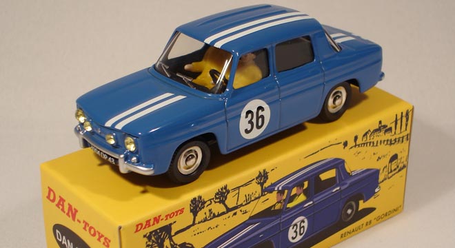 RARE Renault 8 Gordini #36 Bleu France / Bandes Blanches, avec Pilote et Co-Pilote