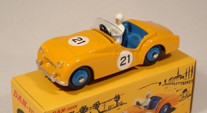 Triumph TR2 Compétition #21 Jaune
