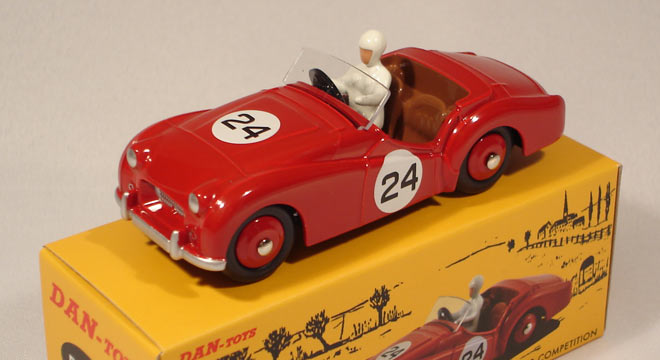 Triumph TR2 Compétition #24 Rouge