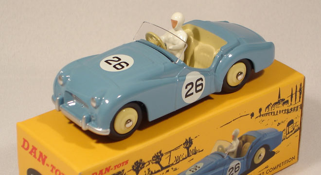 Triumph TR2 Compétition #26 Bleu