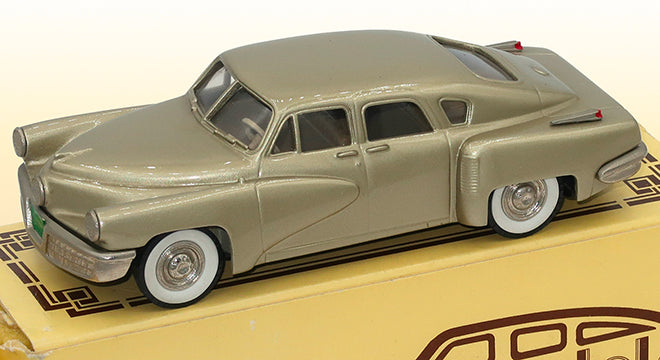 Tucker Torpedo 1948 Or Métal ( un seul exemplaire neuf boite d'origine )