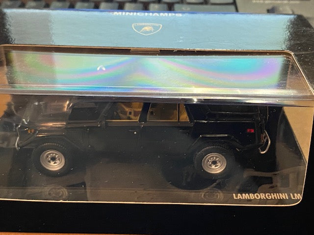 LAMBORGHINI - LM002 PICK-UP 4-DOOR 1986 ( un seul exemplaire neuf boite d'origine )