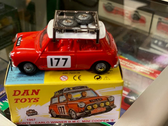 BMC Mini Cooper S #177 Vainqueur Rallye Monte Carlo 1967