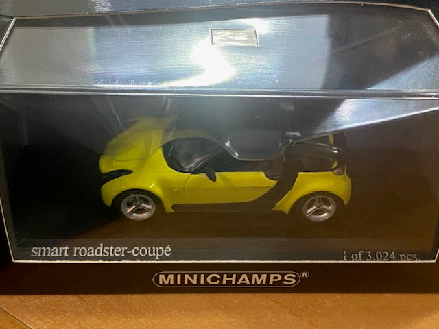 Smart Roadster Coupé 2003 Jaune ( Un seul exemplaire neuf en boite d'origine )