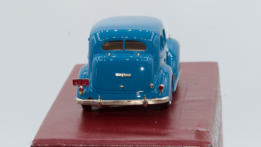 Buick Special 4-portes Trunk Sedan M-41 1936 Bleu Trouville Ref BC013