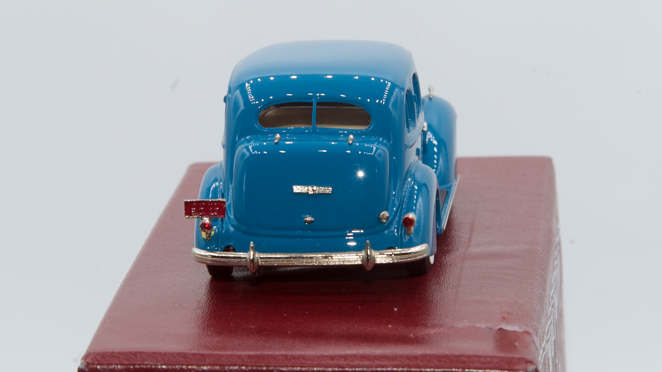 Buick Special 4-portes Trunk Sedan M-41 1936 Bleu Trouville Ref BC013