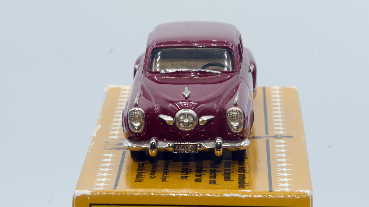 Studebaker Commander Land Cruiser 1950 Rouge Bordeaux Ref BRK104