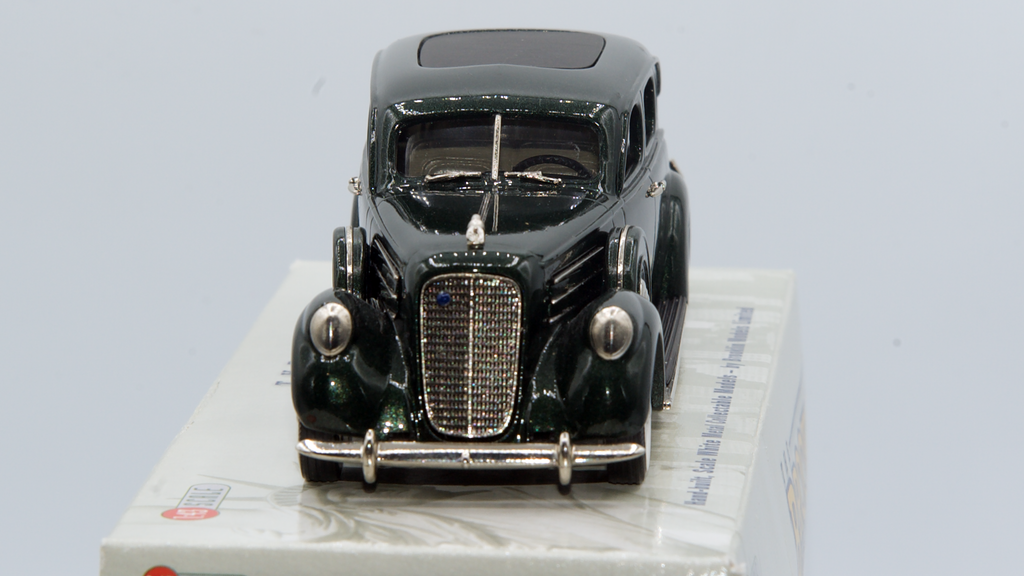Lincoln K 7-passenger Sedan 1937 Vert Métal Ref BRK141
