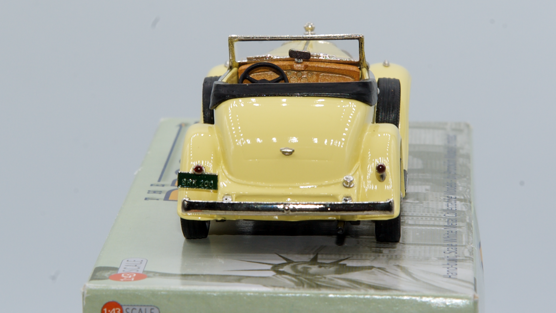 Stutz DV-32 Weyman Super Bearcat (B&L Models 2014) 1933 Jaune (Edition limlitée 125 exemplaires) Ref BRK200x