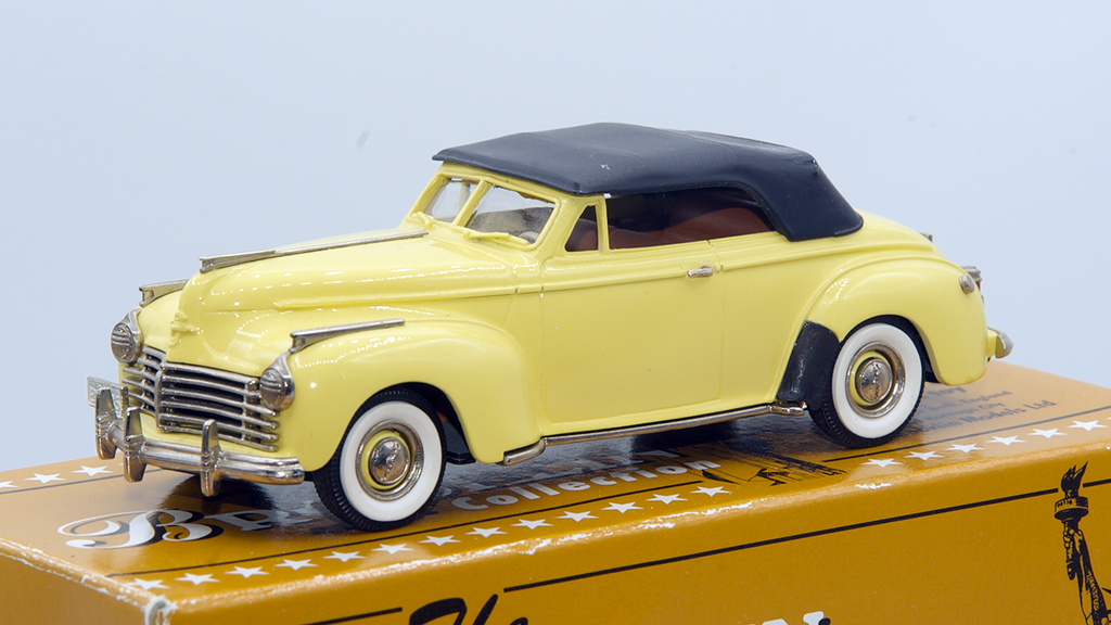 Chrysler New Yorker Convertible 1941 Jaune/Capote noire Ref BRK85