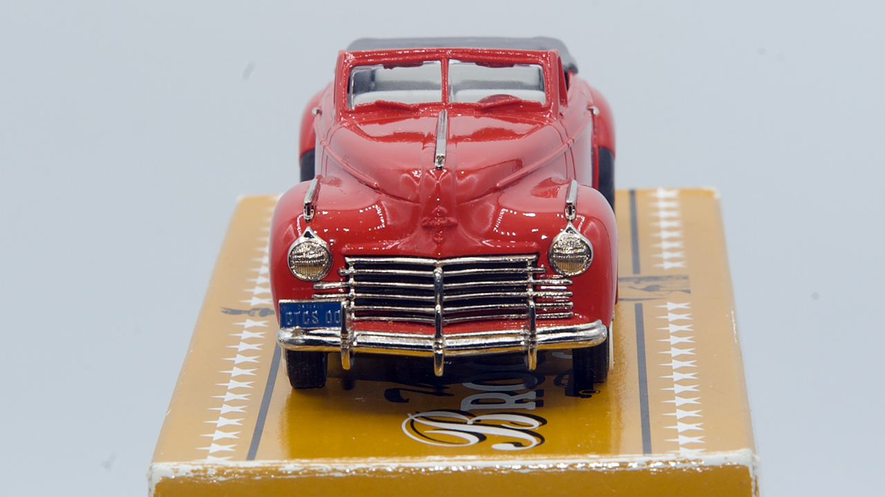 Chrysler New Yorker (C.T.C.S. 2000) 1941 Rouge Edition limlitée 300 exemplaires BRK85x