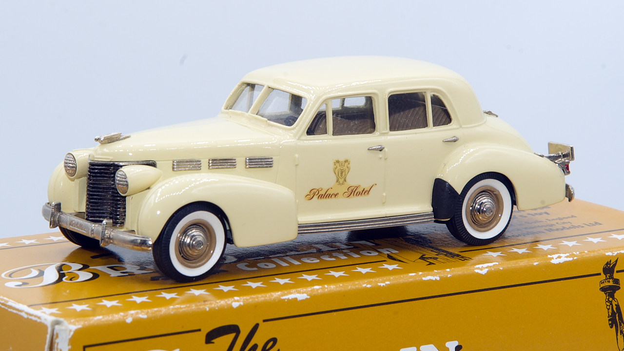 Cadillac 60 Special Palace Hotel (S.F.B.B.C. 2001) Edition limitée 200 exemplaires Raf BRK86x