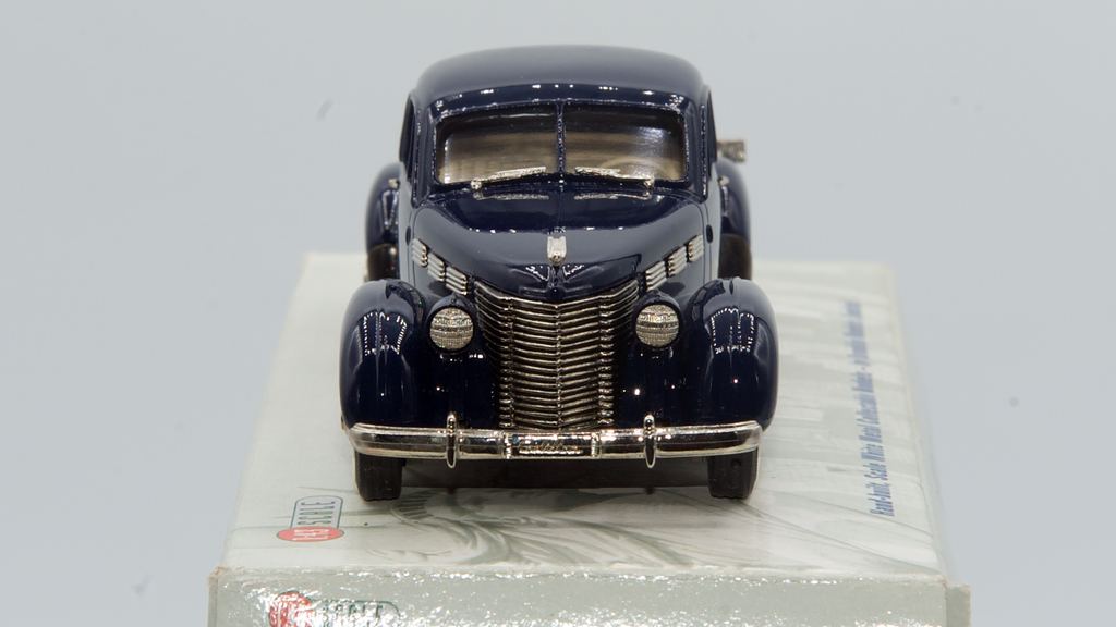 Cadillac 60 Special Coupe 1938 Bleu Foncé (Edition limitée 600 exemplaires) Ref FS08
