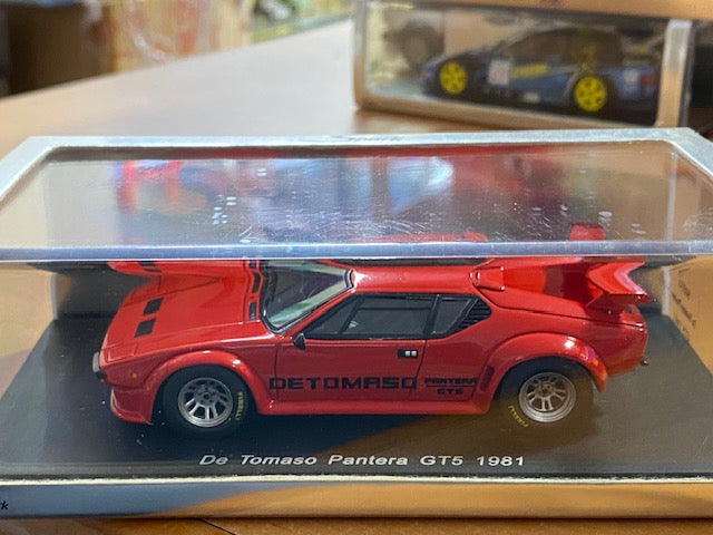 De Tomaso Pantera GT5 1981 Rouge Ref S0535- 14 Mars 2026