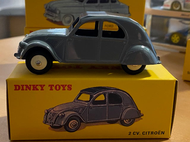 2 CV Citroen Gris