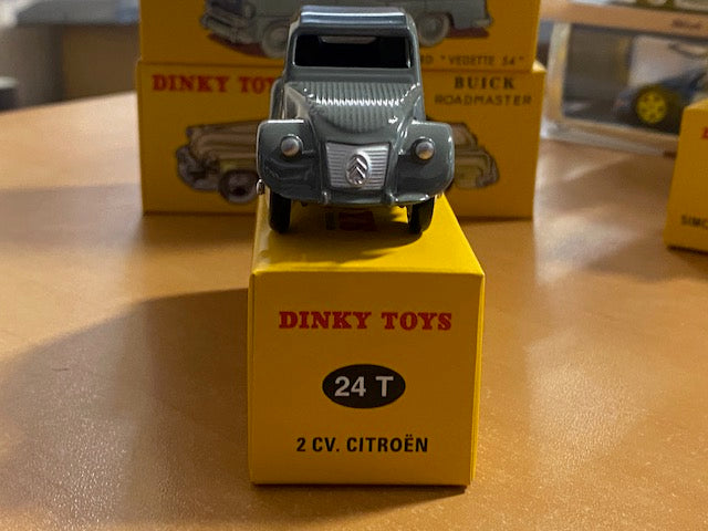 2 CV Citroen Gris