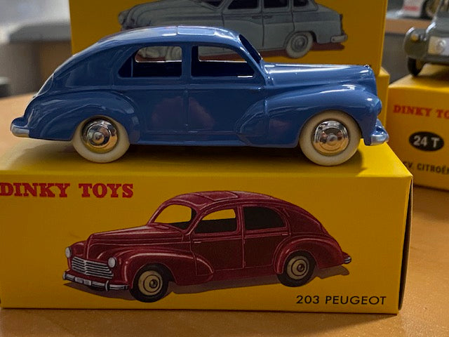 Peugeot 203 Bleu Pétrole