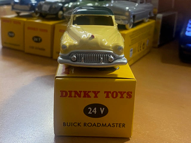 Buick Roadmaster Jaune toit Vert