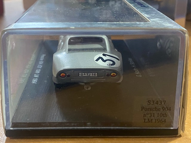 Porsche 904 #31  10th Le Mans 1964 - G ..Koch-H.Sck=hiller