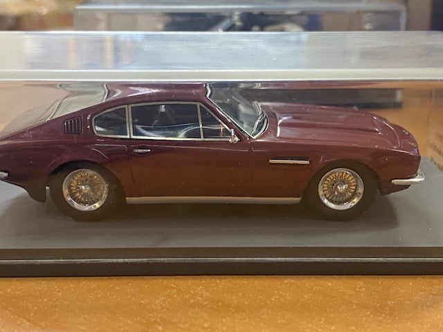 ASTON MARTIN DBS 1967 Bordeaux Ref S0573 ( SANS CARTONNAGE )