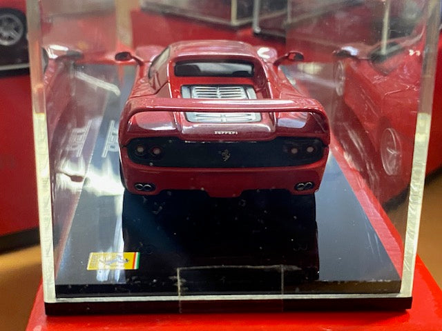 FERRARI F50 Rouge ( Capot et moteur ouvrant ouvrant ) Ref 05091R