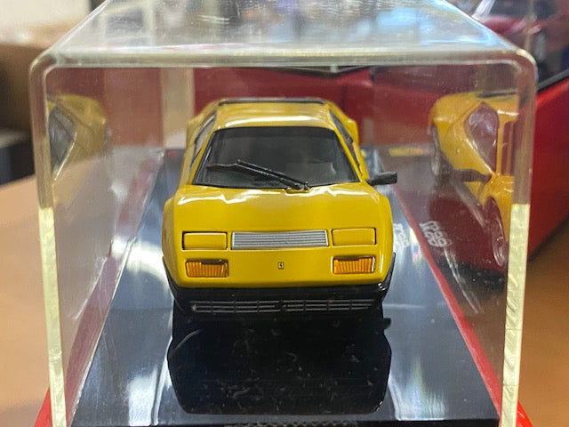 FERRARI BB 512  Jaune ( Capot et moteur ouvrant ) Ref 08171Y