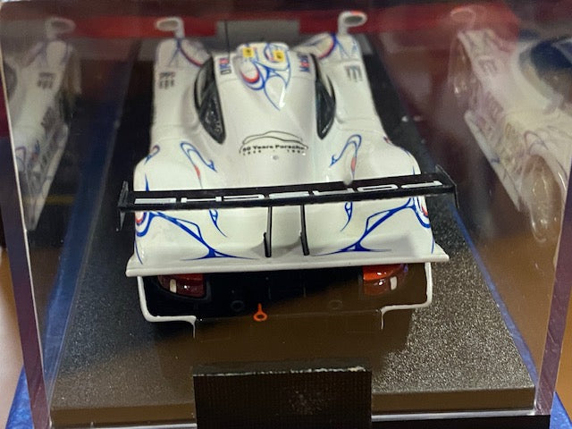 RARE PORSCHE 911 GT1 #26 Winner Le Mans 1998 - Laurent Aïello  Allan McNish  Stéphane Ortelli Ref BG163