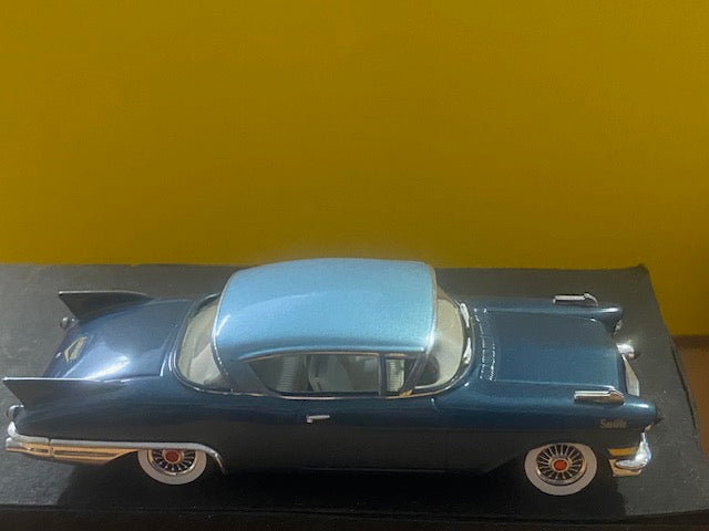 TRES RARE  ELEGANCE Cadillac Eldorado Séville 1957 Ref 1006