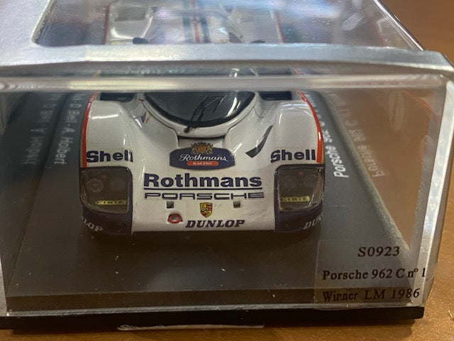 Porsche 962c #1 winner Le Mans 1986 -  HANS JOACHIM STUCK - (Déqualques  Rothmans posés )