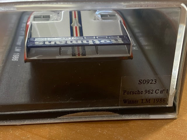 Porsche 962c #1 winner Le Mans 1986 -  HANS JOACHIM STUCK - (Déqualques  Rothmans posés )