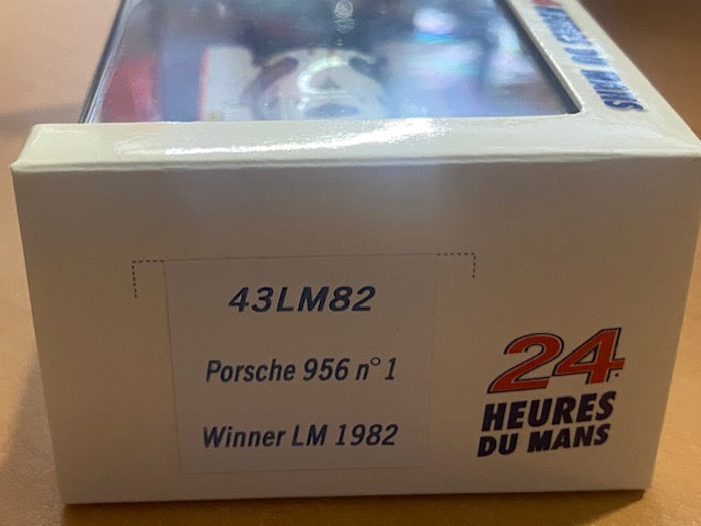 Porsche 956 LH  # 1   Rothmans Porsche System  Vainqueur Le Mans 1982 - Jacky Ickx / Derek Bell  Ref 43LM1982  ( Décalques posés )