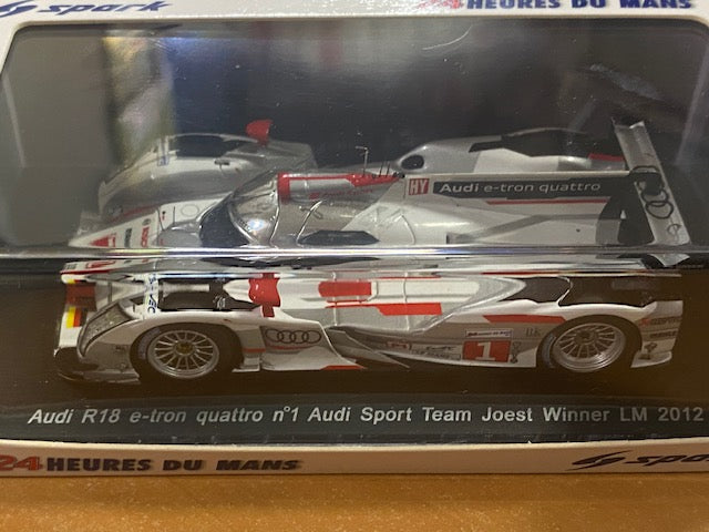AUDI R18 e-tron quattro #1 Winner Le Mans 2012   -  Marcel Fässler, André Lotterer et Benoît Tréluyer  Ref 43LM12