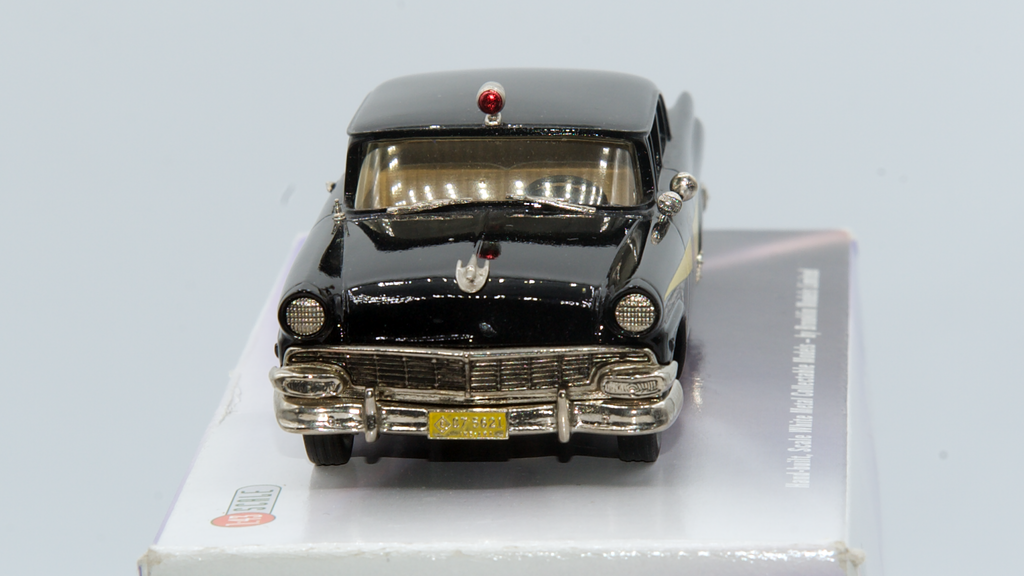 Ford Fairlane 4-portes Sedan Richmond Police 1961 Noir Ref IPV43