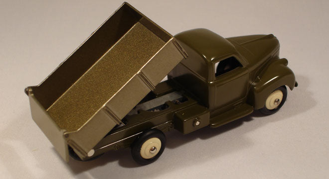 Studebaker Benne Kaki