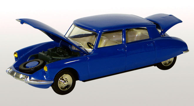 Citroën DS19 Bleu Vif Version Poch Espagne, capot et malle ouvrants