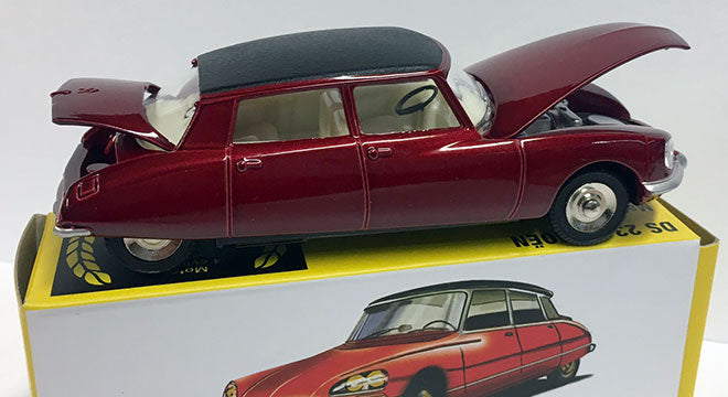 Citroën DS 23 Rouge Métal / Toit Noir ( capot moteur et coffre ouvrants)