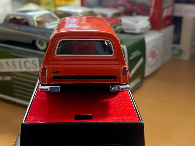RARE  Holden HJ Sandman Van 1974  ( un seul exemplaire neuf en boite d'origine )