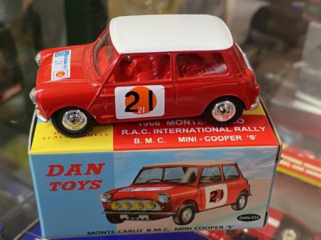 BMC Mini Cooper S #21 5ème RAC Rallye de Grande Bretagne