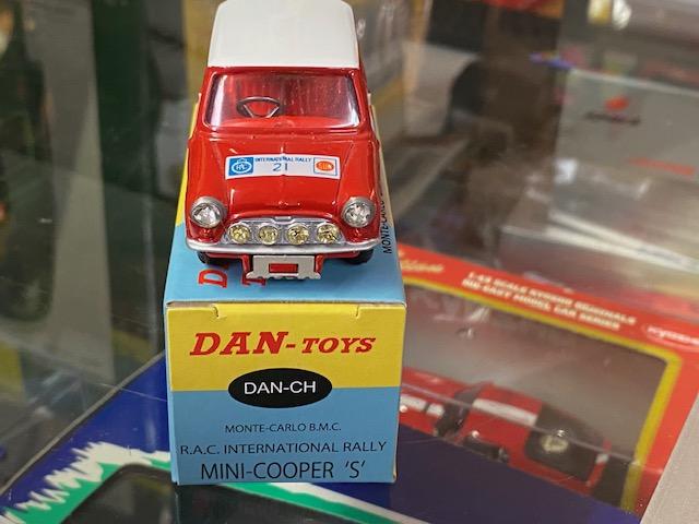 BMC Mini Cooper S #21 5ème RAC Rallye de Grande Bretagne