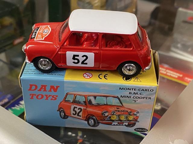 BMC Mini Cooper S #52 Vainqueur Rallye Monte Carlo 1965