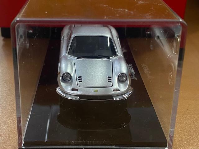 Ferrari Dino 246GT 1969 Argent - (Capot et moteur ouvrant )   Ref 05081S