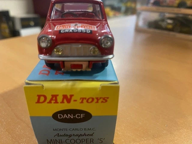 Mini CooperS Rallye Monte Carlo 1966 #2 Autographed Makinen & Easter Rf DAN-CF